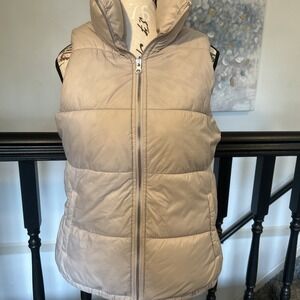 Old Navy Women's Size Medium Tan‎ Puff Vest Jacket Winter Color Blush
